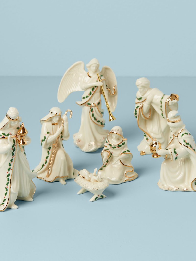 Holiday Mini Nativity Scene 7-Piece Set
